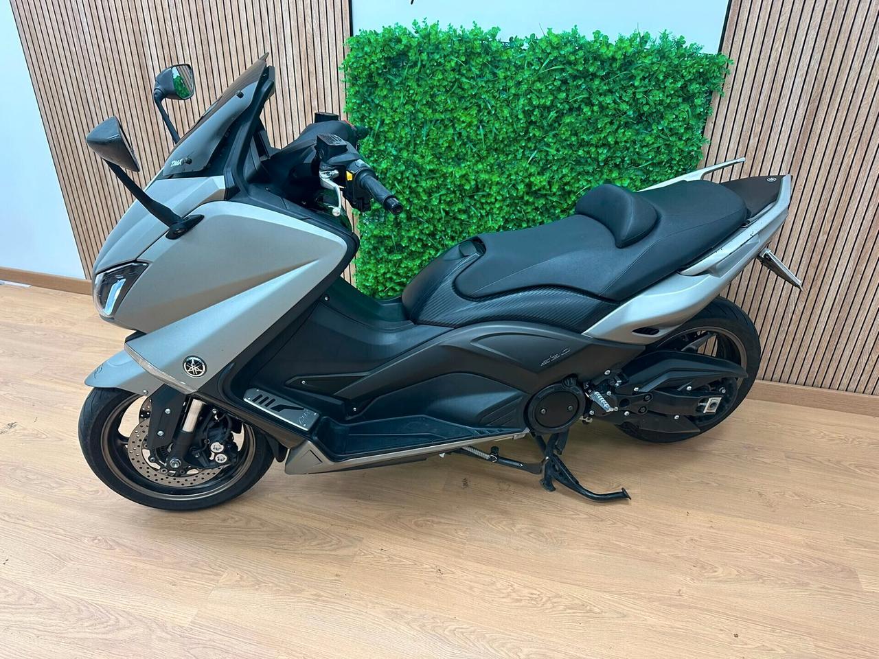 YAMAHA TMAX T-MAX T MAX 530 - DA 129€ AL MESE