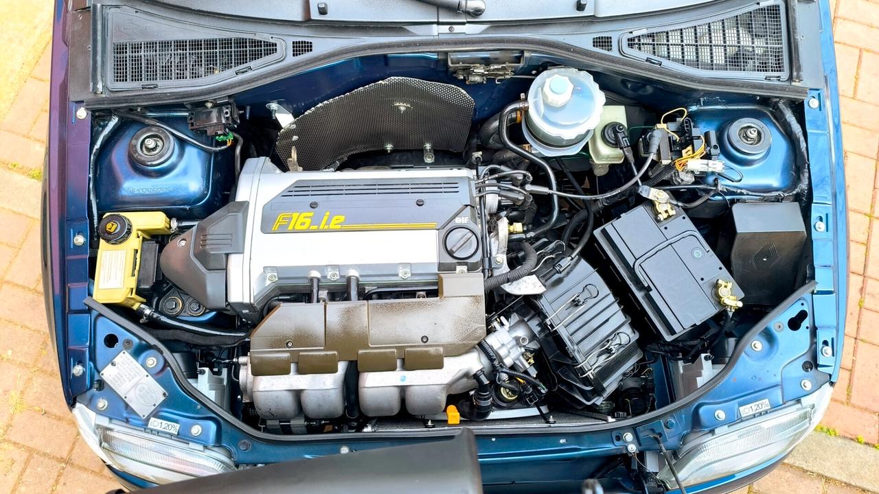 Renault Clio 1.8i 16V Diac no Cat