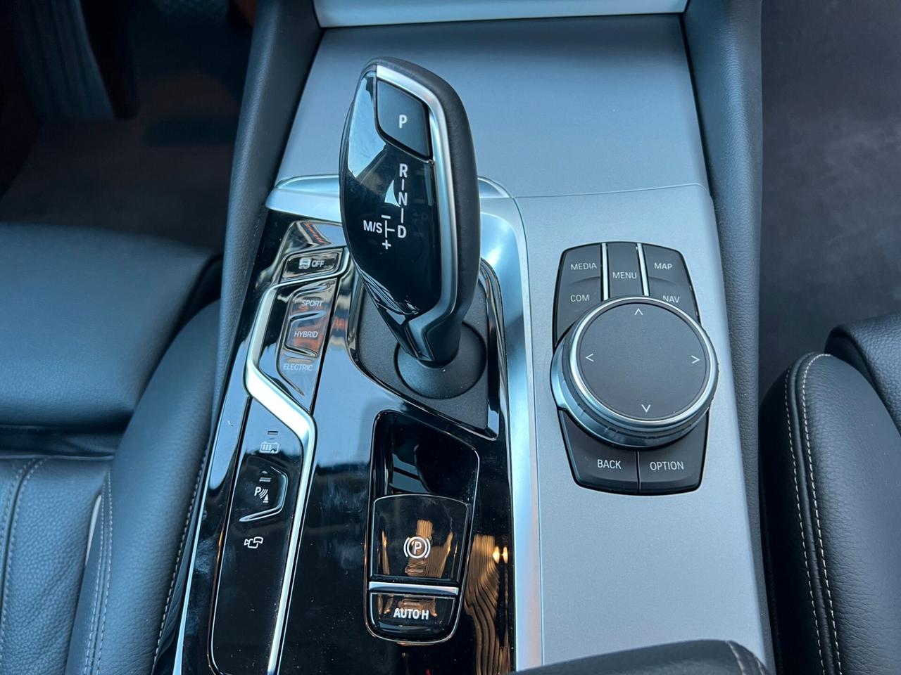 Bmw 530e xDrive Luxury Plug-in/13.000km! IVA ESPOSTA