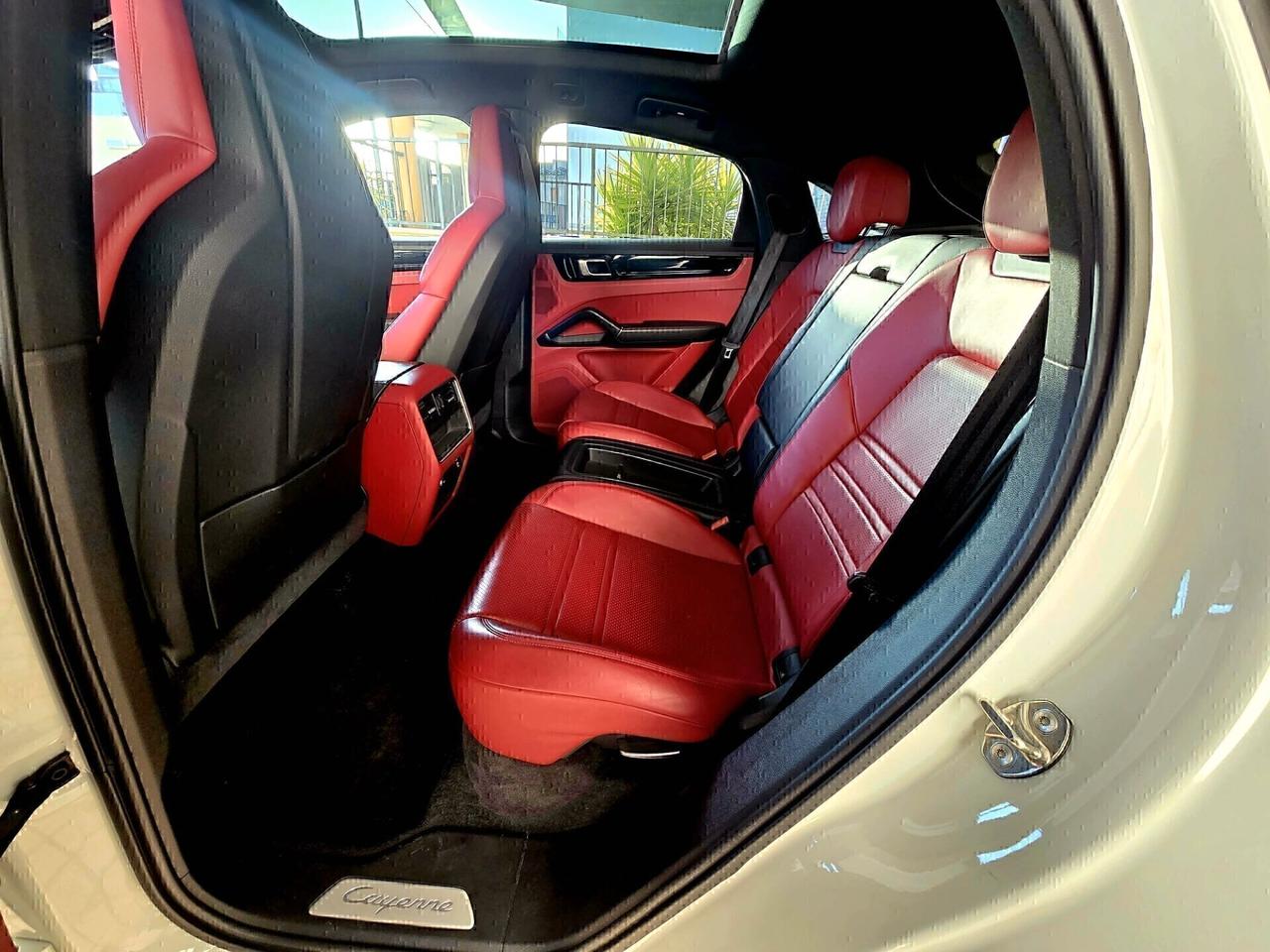 PORSCHE CAYENNE COUPE' 3.0 E-HYBRID ITA-IVA ESPOSTA