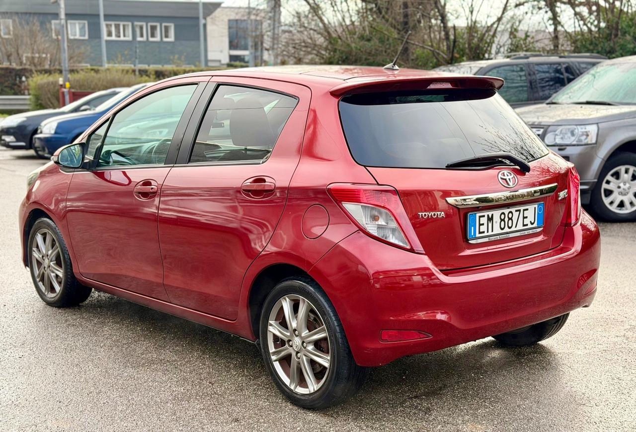 Toyota Yaris 2012 1.3 5 porte Stop & Start OK NEOPATENTATI ! ! !