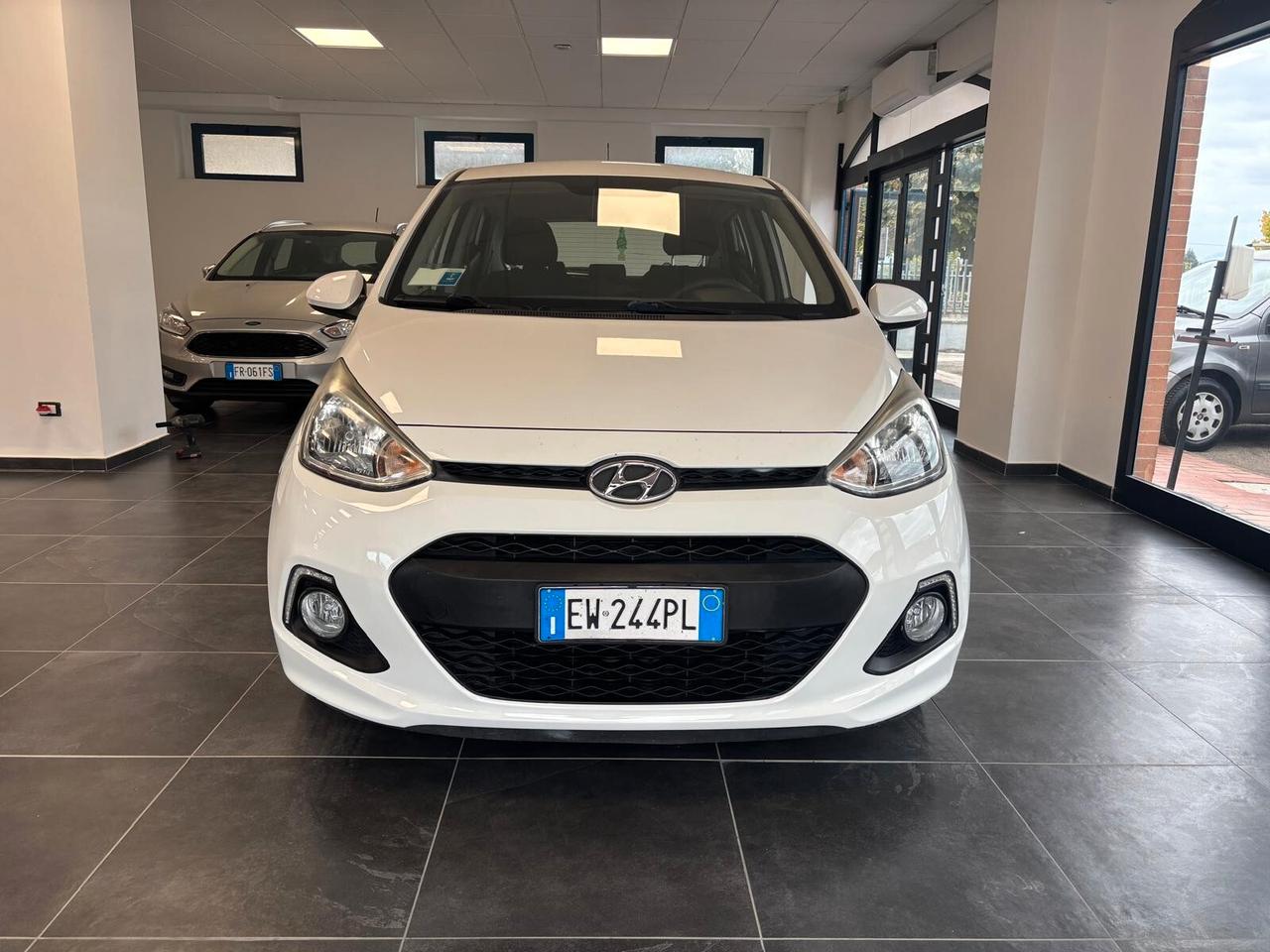 HYUNDAI I10 ANNO 2014 BZ 1.0 ADATTA NEOPATENTATI KM 100 MILA