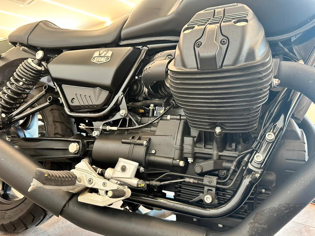 Moto Guzzi V7 Stone 850 4450 KM 2022