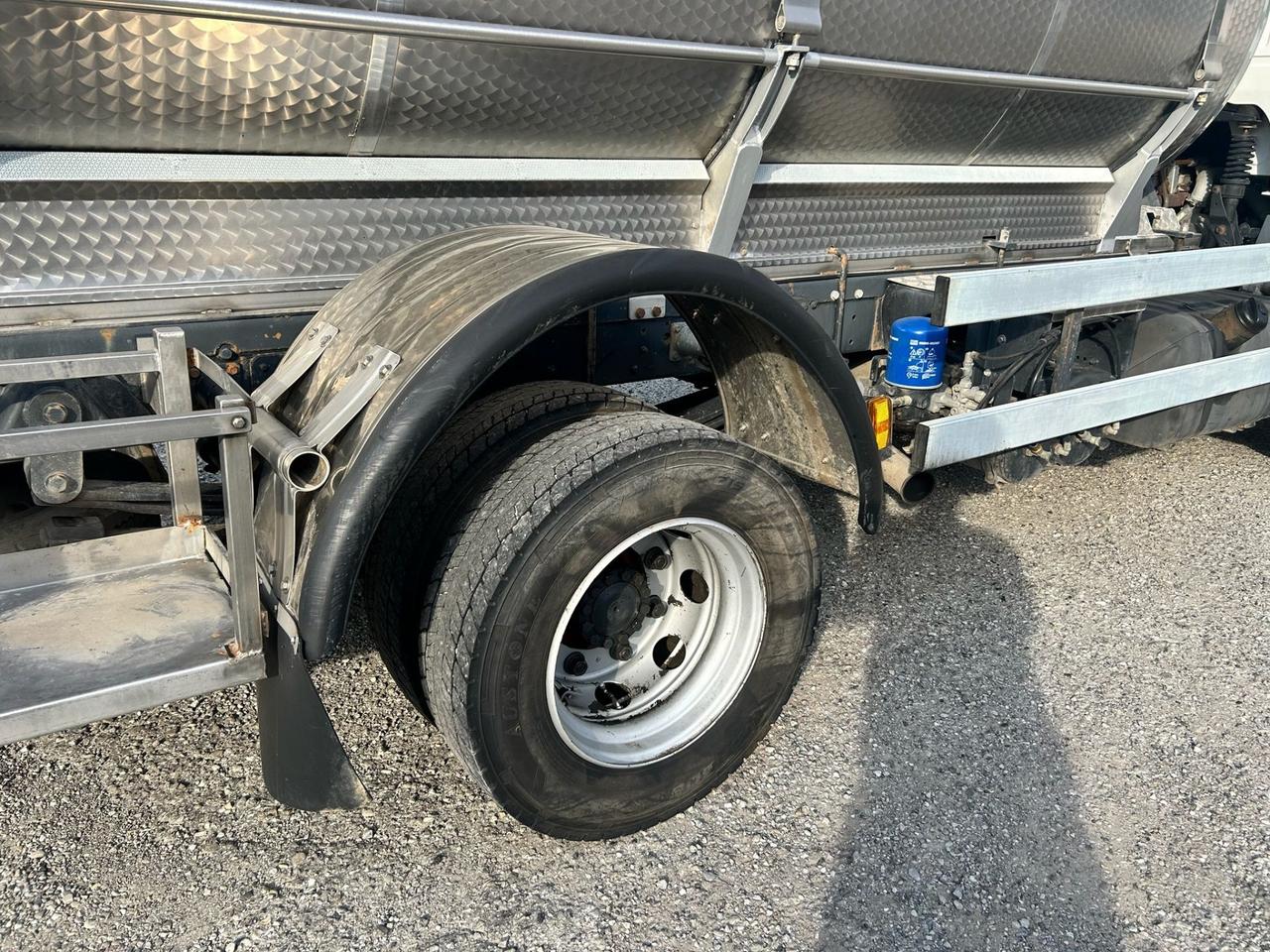 IVECO EUROCARGO 8018 CISTERNA LATTE 50Q