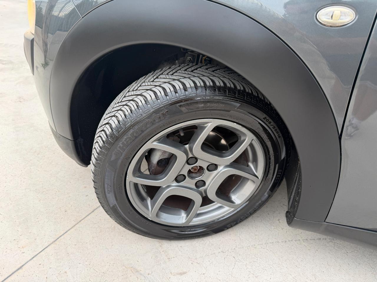 CITROEN C4 CACTUS 2016 1.2 BENZINA 110 CV *LEGGI