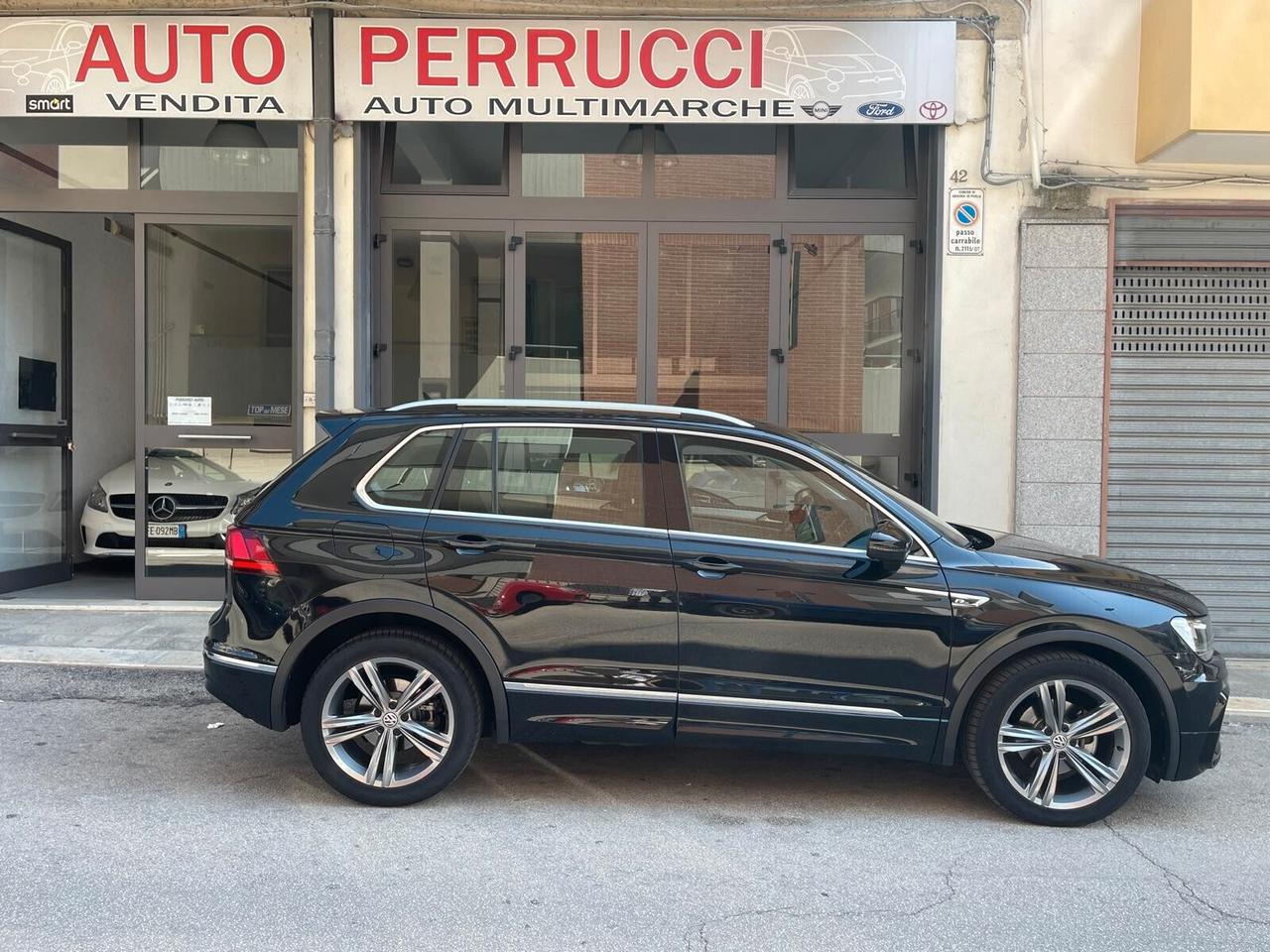 Volkswagen Tiguan 2.0 TDI 150 CV DSG R Line *FULL*