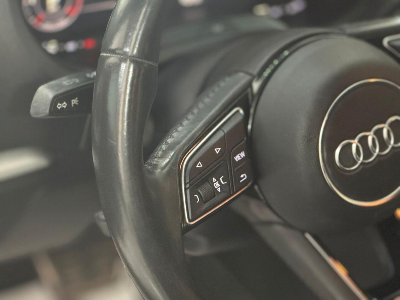 Audi A3 Sedan 30 TDI S tronic Sport