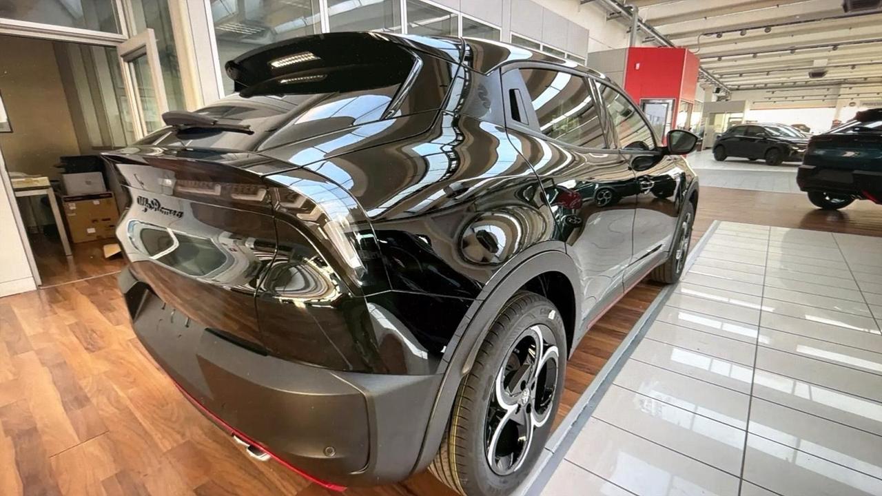 Alfa Romeo Junior 1.2 145 CV Hybrid eDCT6 Q4