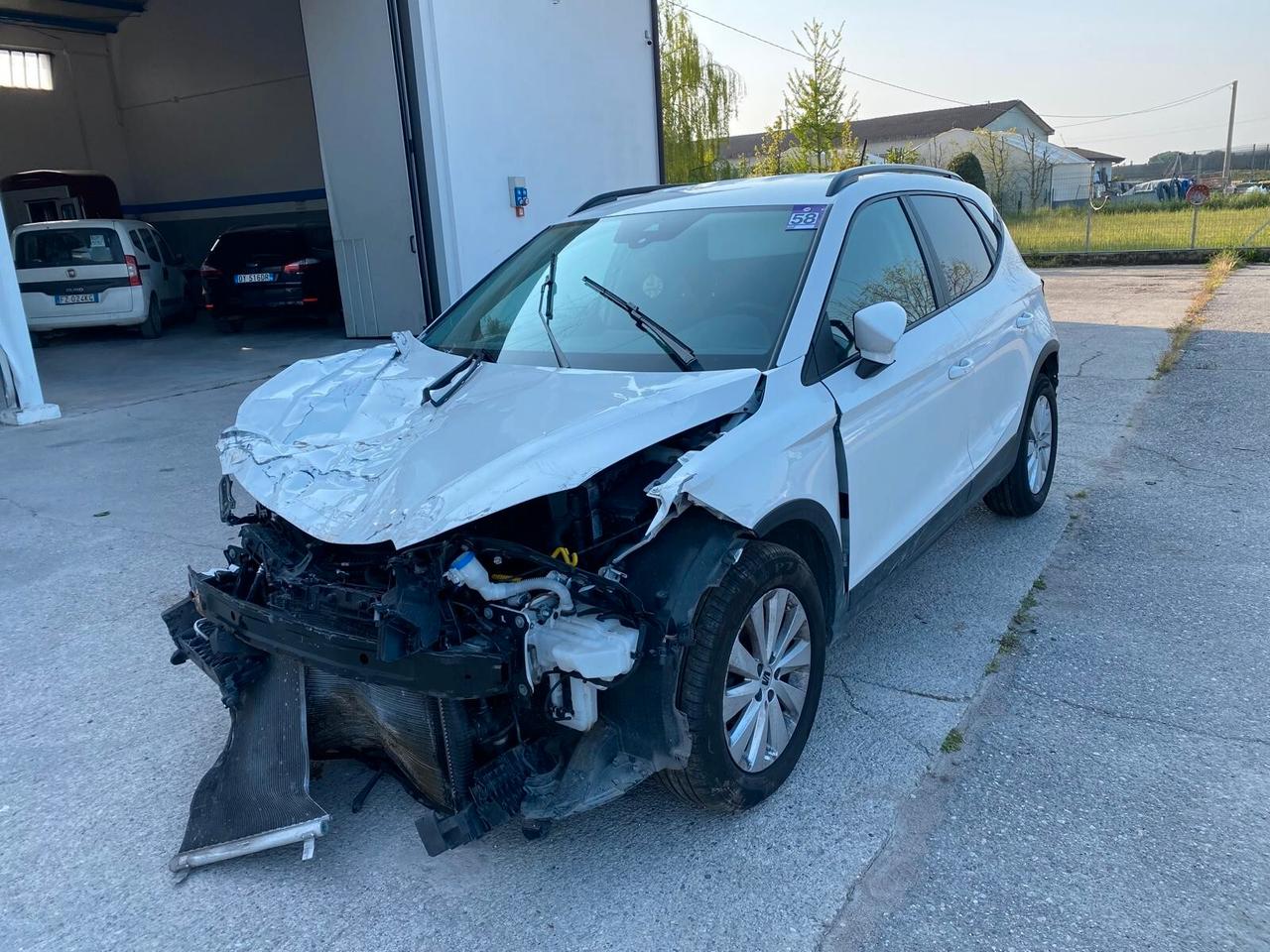 SEAT Arona 1.0 ecotsi FR 95cv INCIDENTATA