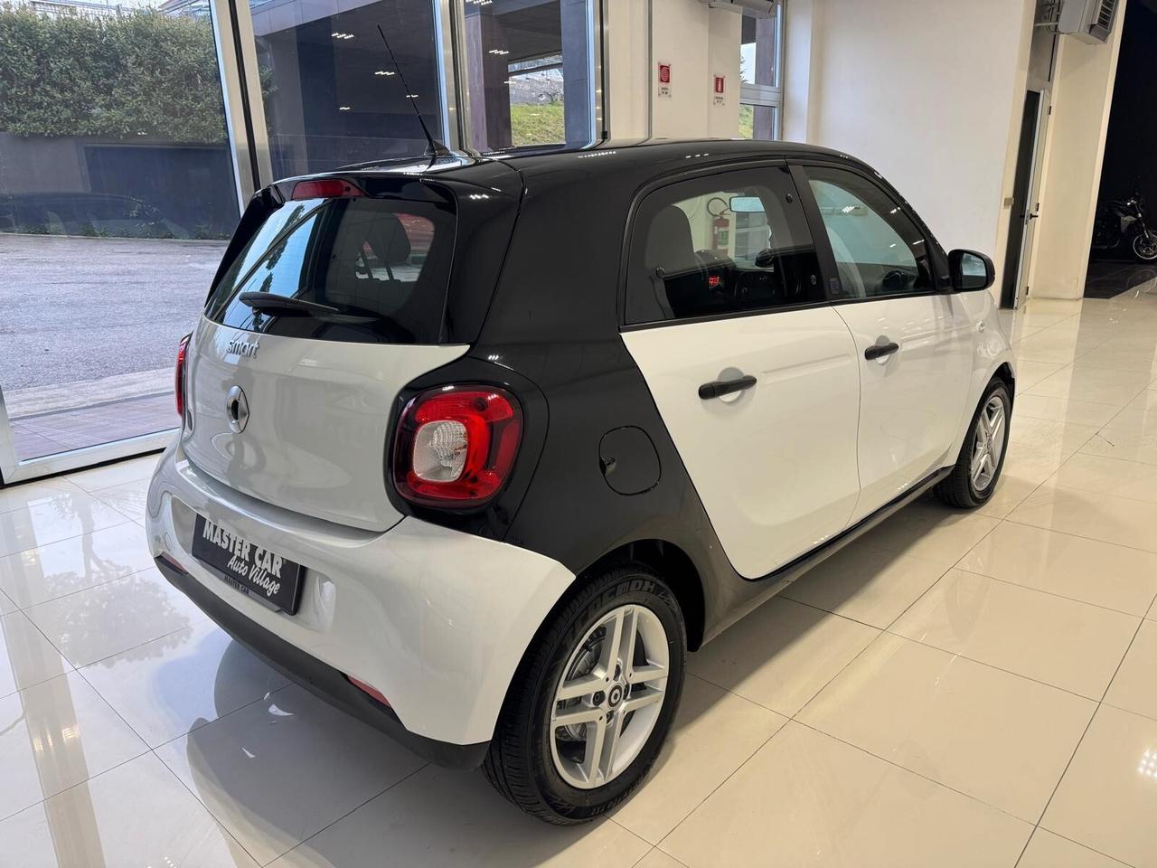 Smart ForFour EQ