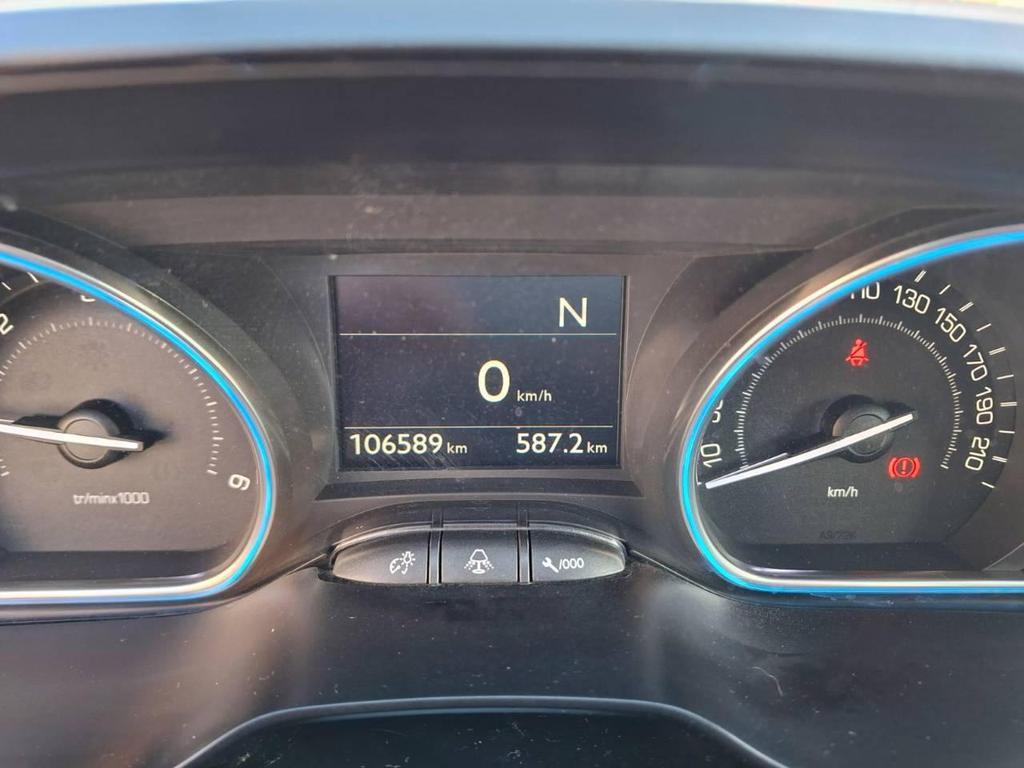 Peugeot 2008 1.6 e-HDi Allure ETG