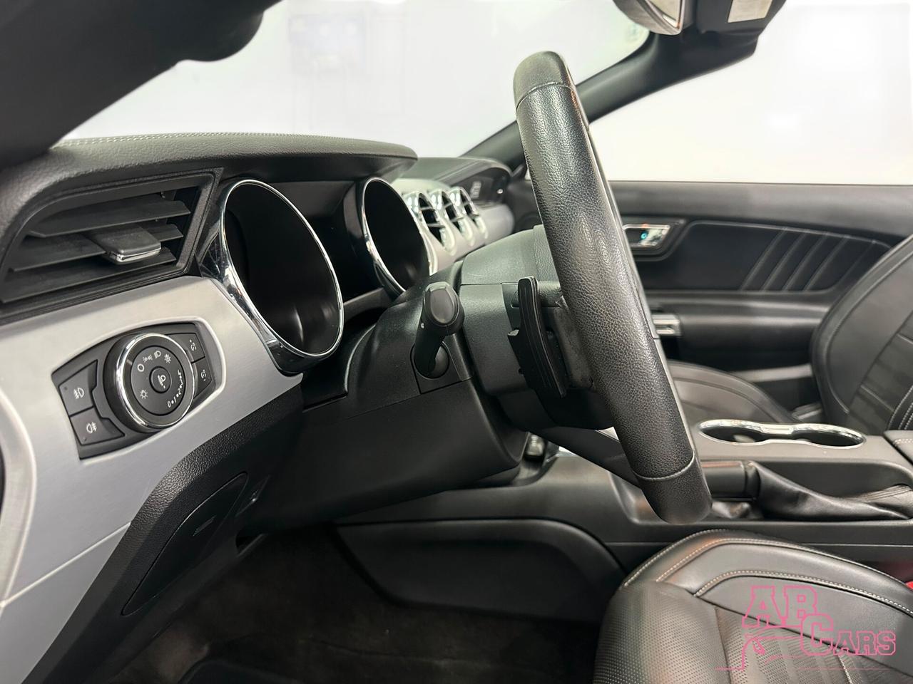 Ford Mustang 2.3 317cv Cabrio 4 posti