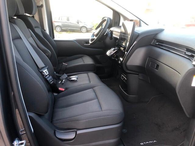 Hyundai Staria 1.6 HEV AT 2WD 9 posti Wagon