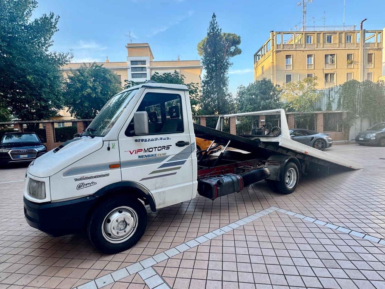 Iveco Daily 35.12 2.5 TDI CARROATREZZI SOCCORSO STRADALE SCARRABILE
