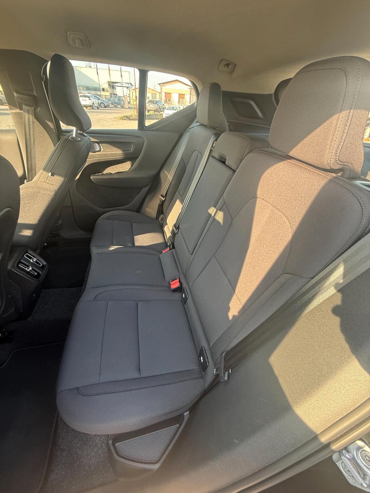 Volvo XC40 T2 Momentum Pro N1 UNICOPROPRIETARIO