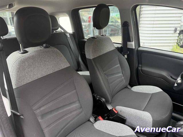 FIAT Panda 1.0 firefly hybrid City Life ADATTA A NEOPATENTATI