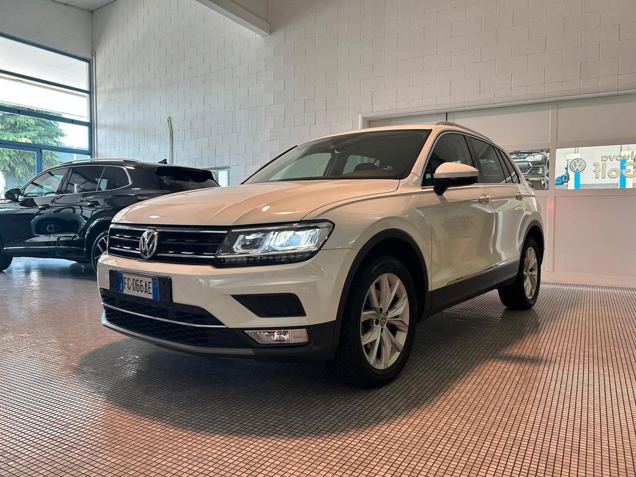 Volkswagen Tiguan 2.0 TDI SCR 4MOTION (4x4) Executive BlueMotion Technology