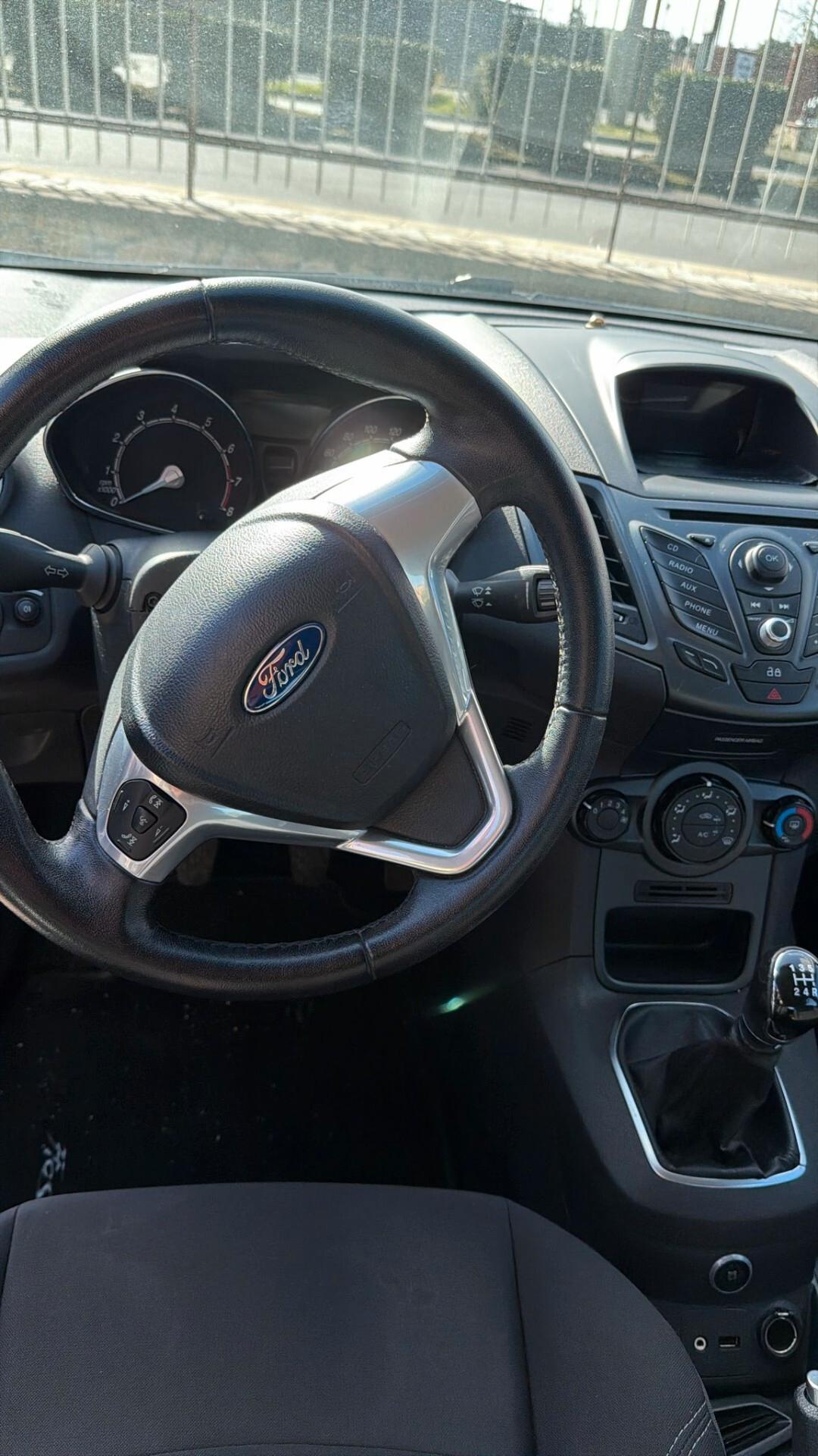 Ford Fiesta 1.4 5 porte Bz.- GPL