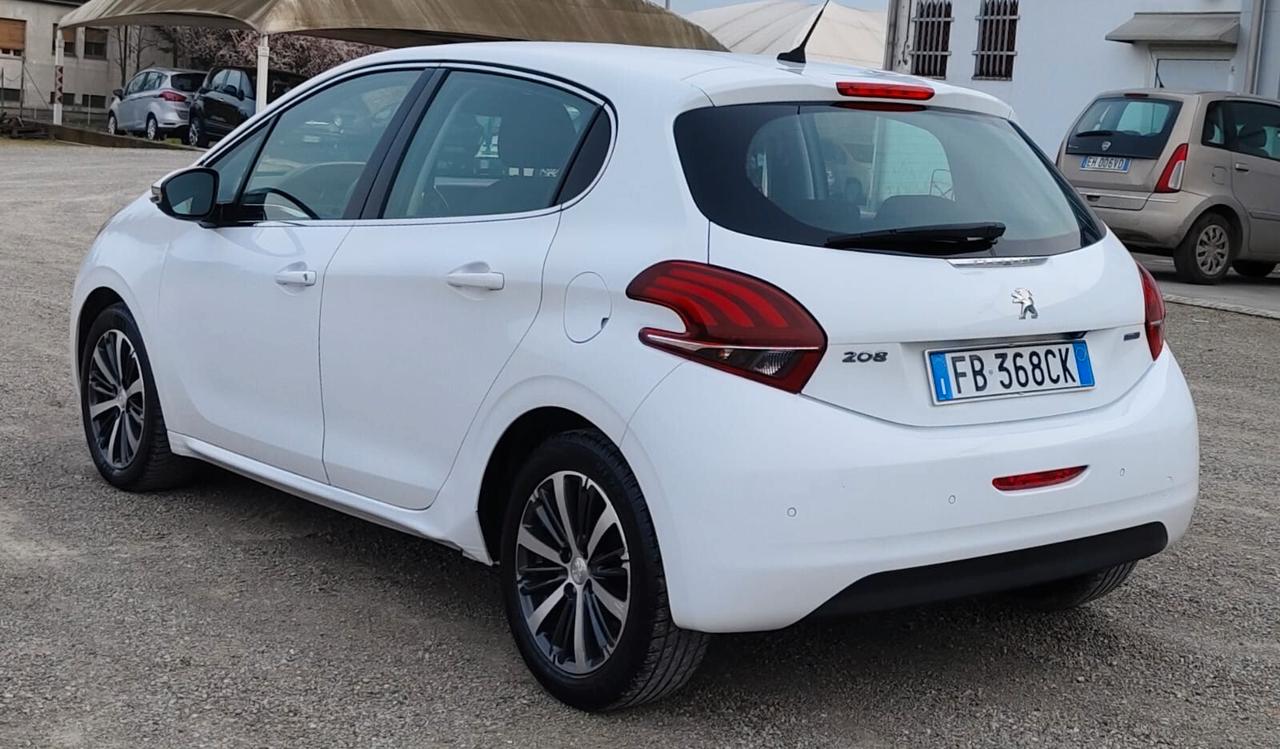 Peugeot 208 1.4 HDi 68 CV 5 porte Allure