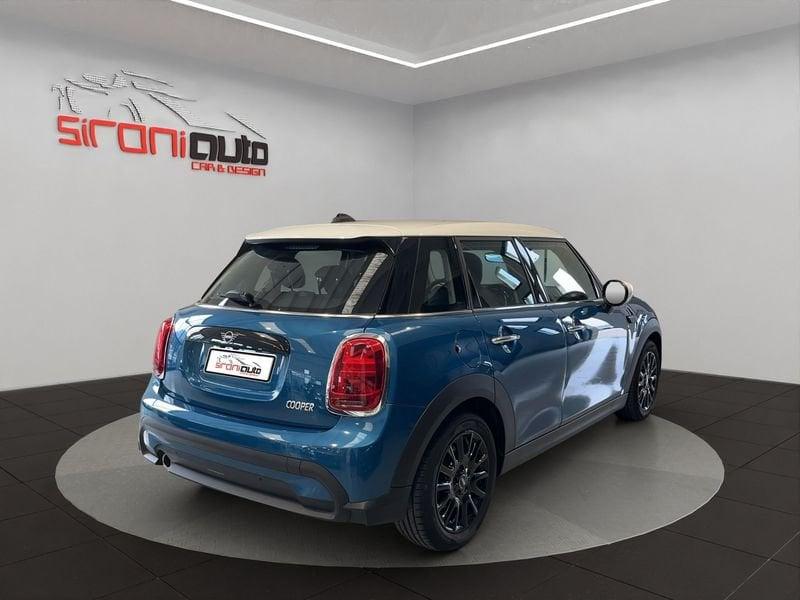 MINI Mini 5 porte 1.5 Cooper Essential auto 5porte