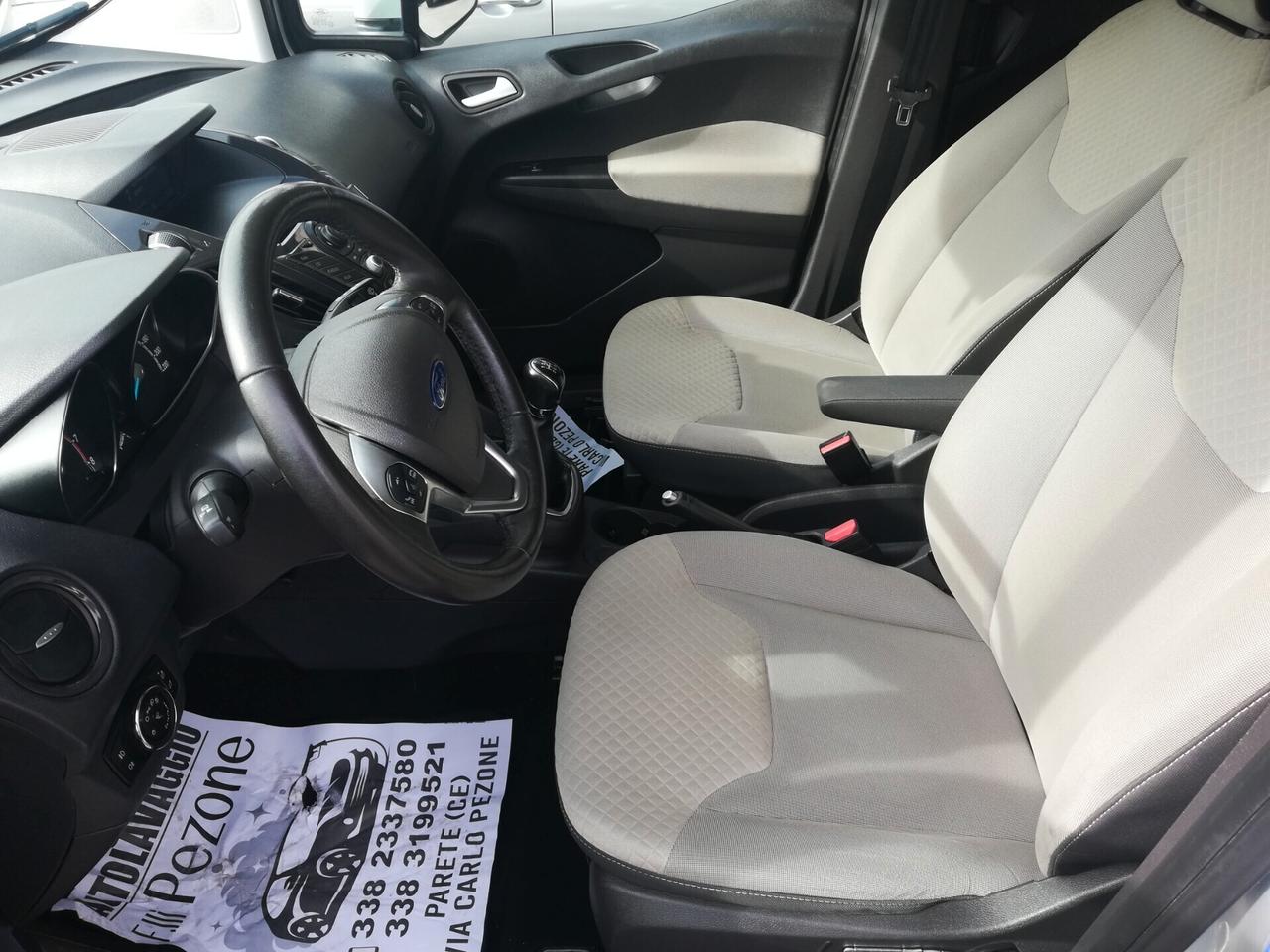 Ford Tourneo Courier 1.0 EcoBoost 100 CV Titanium