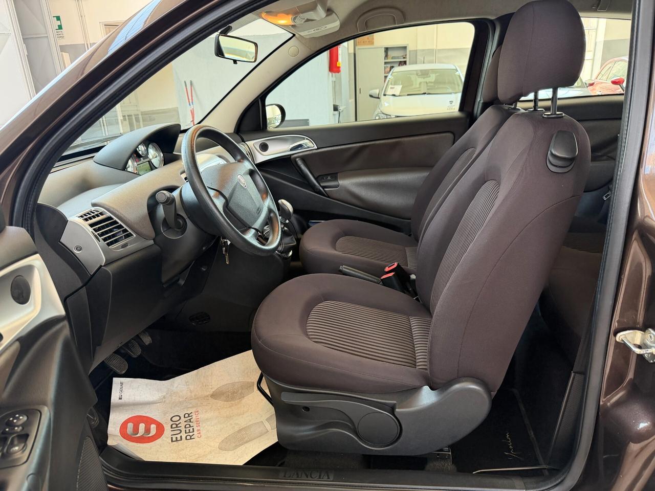 Lancia Ypsilon 1.2 Oro