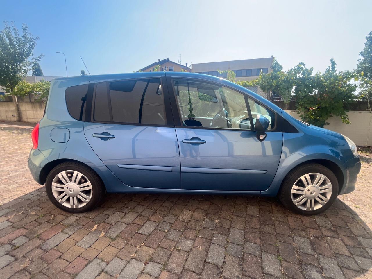 Renault Modus Grand Modus 1.2 16V Exclusive