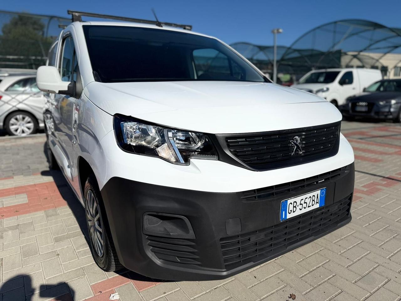Peugeot Partner BlueHDi 100CV IVA ESPOSTA