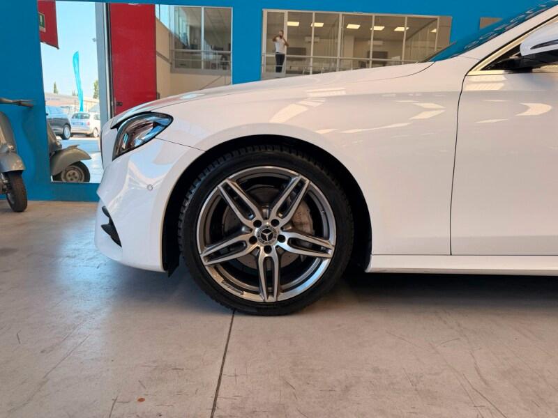 MERCEDES Classe E (W/S213) E 300 d S.W. 4Mati...
