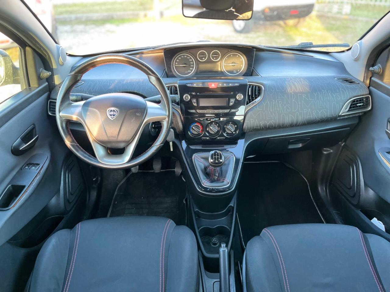 Lancia Ypsilon 1.3 Multijet 110000 km PARI AL NUOVO
