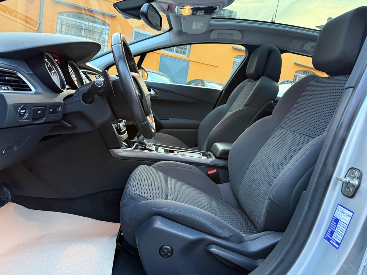Peugeot 508 BlueHDi 180 EAT6 S&S SW Allure