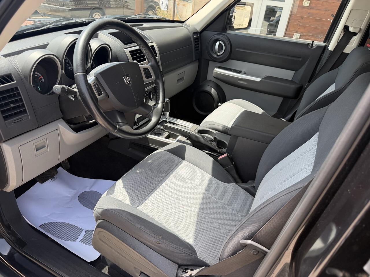 DODGE Nitro 2.8 CRD SXT 4WD GANCIO TRAINO