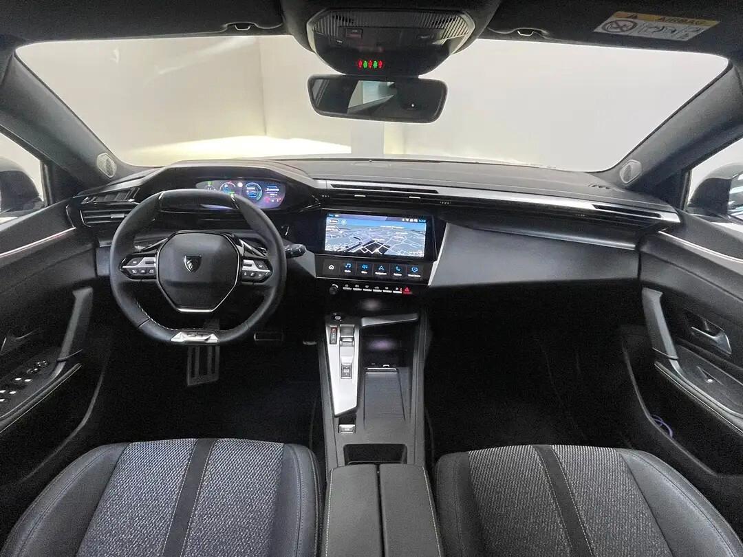 Peugeot 308 Plug-in Hybrid 180 e-EAT8 GT