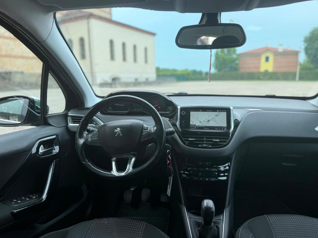 Peugeot 208 PureTech 82 5 porte Allure