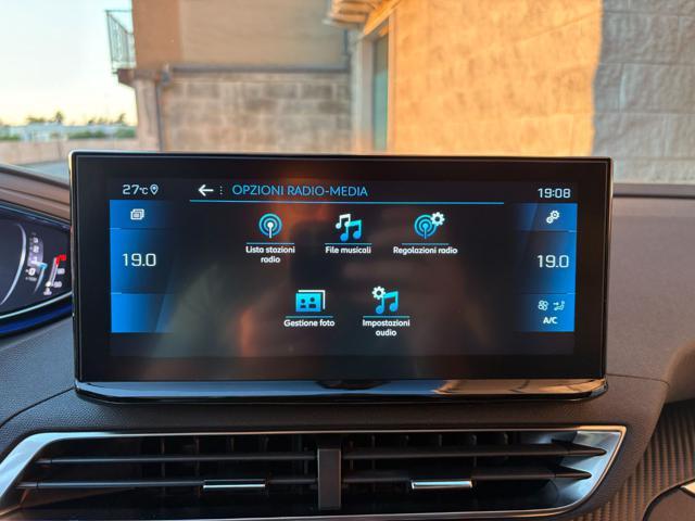 PEUGEOT 3008 1.5 BlueHDi 130 S&S EAT8 Allure