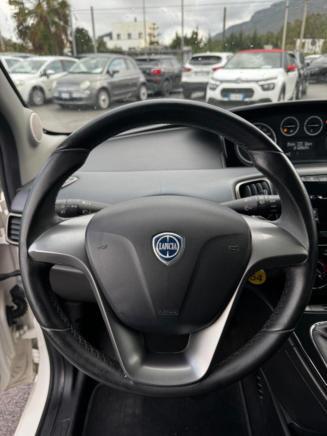 Lancia Ypsilon 1.3 MJT 16V 95 CV 5 porte S&S Platinum