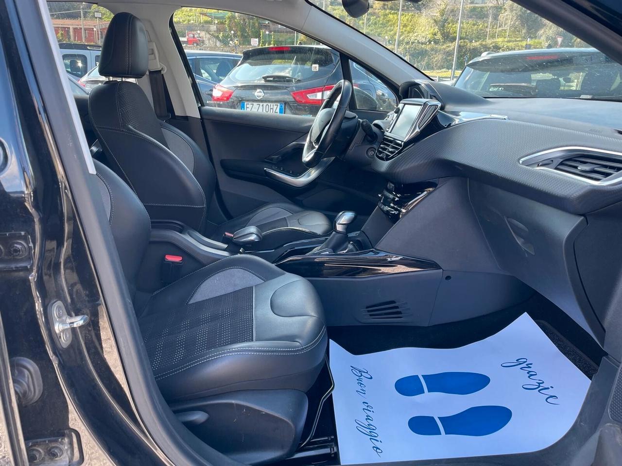 PEUGEOT 2008 1.6 HDI ALLURE - 2017