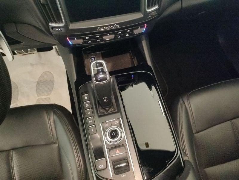 Maserati Levante 3.0 V6 Granlusso 275cv auto my19