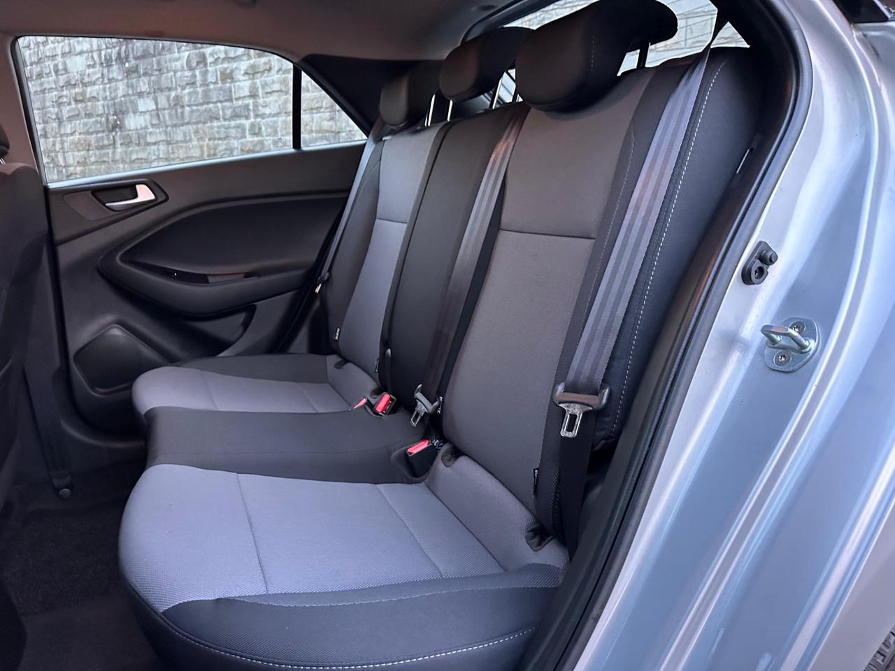 Hyundai i20 1.2 5 porte Econext Blackline