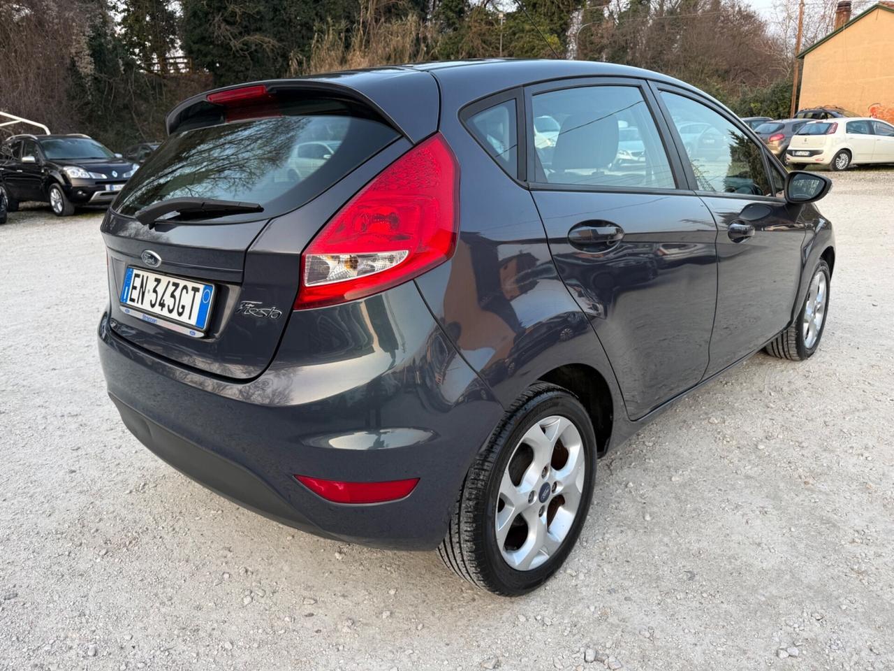 Ford Fiesta 1.4 16V 5p.Bz.- GPL Business UNICO PRO