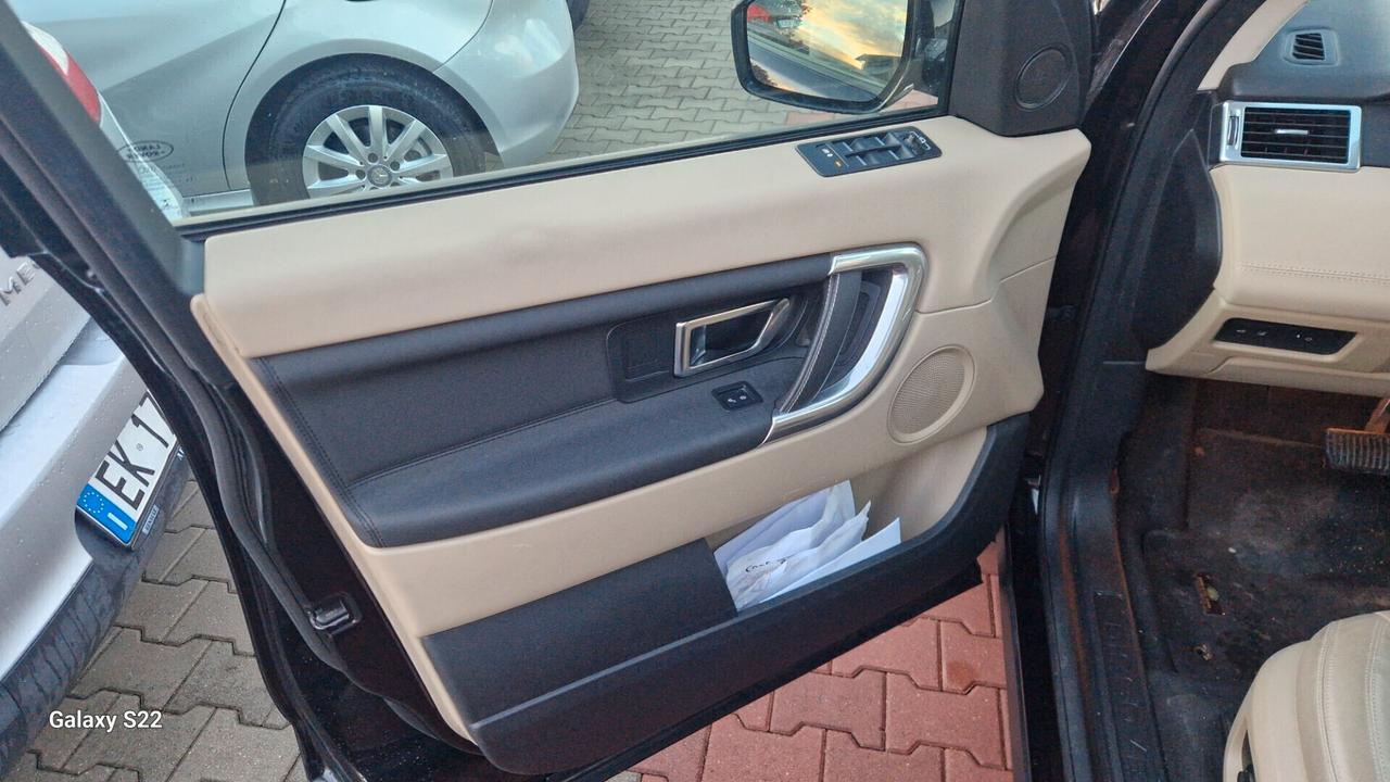 Land Rover Discovery Sport 2.0 TD4 180 full