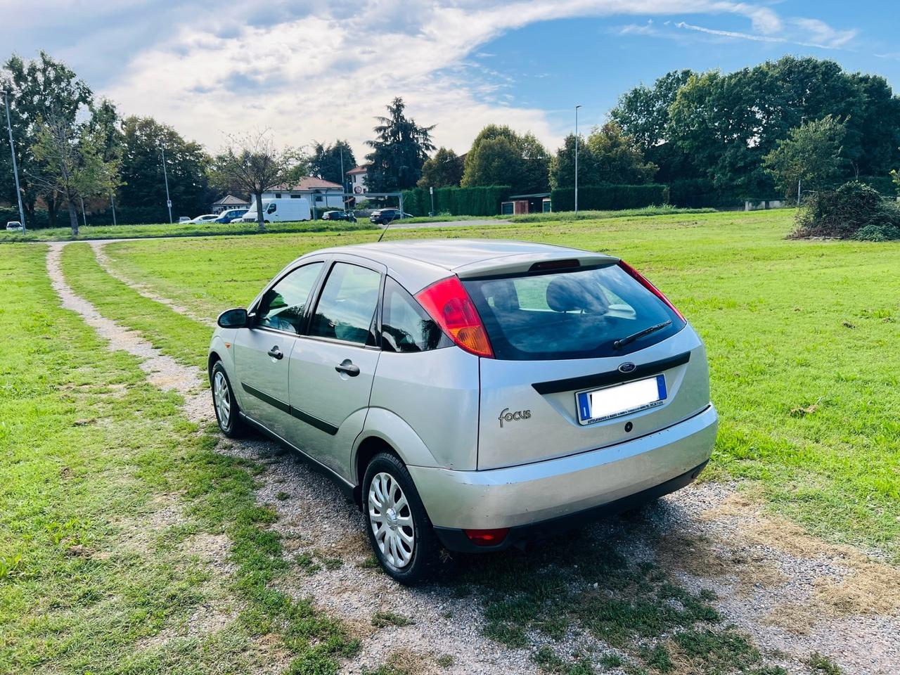 Ford Focus 1.6i 16V cat 5p. Ghia