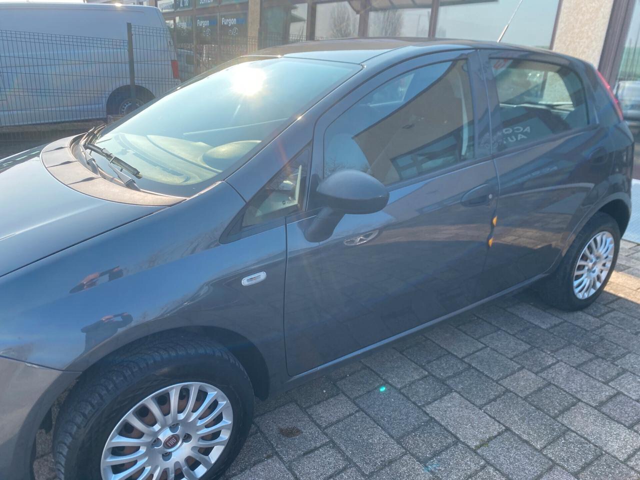 Fiat Punto 1.4 8V 5 porte Natural Power Street