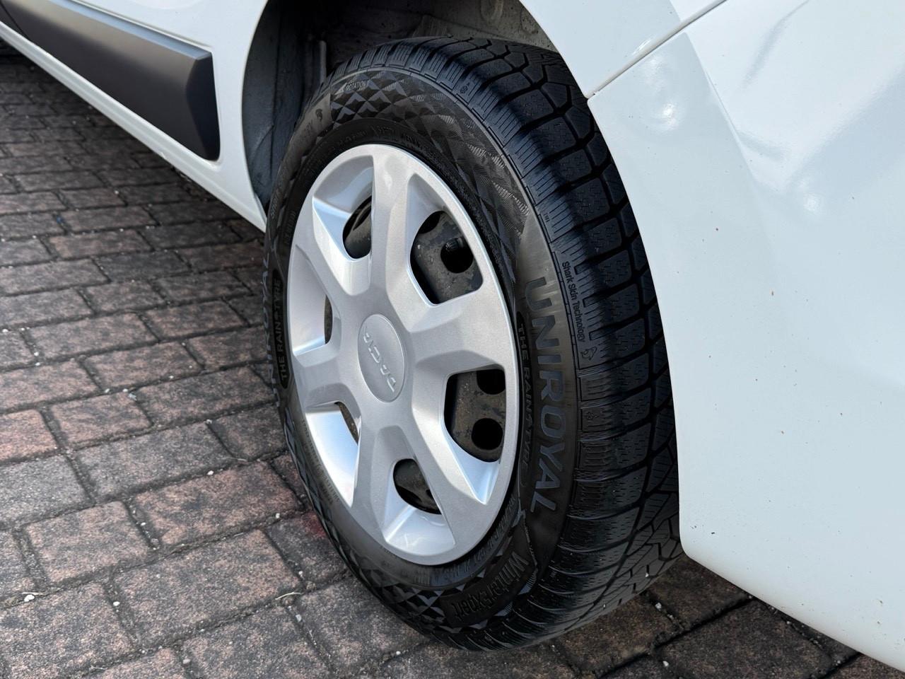 Dacia Dokker Blue dCi 95 Furgone PARI AL NUOVO