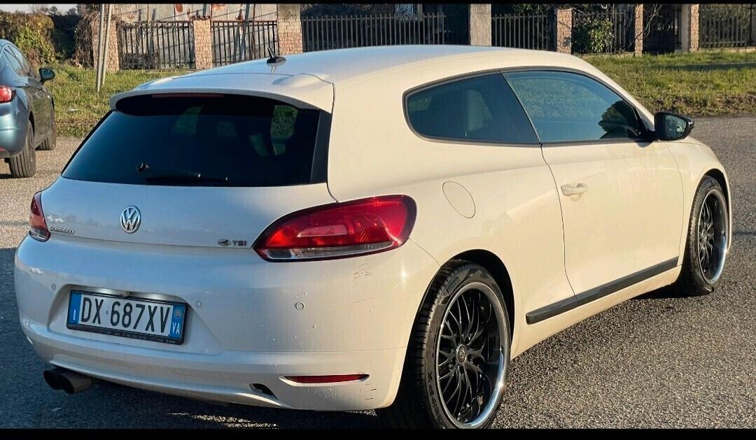 Volkswagen Scirocco 1.4 TSI 160CV