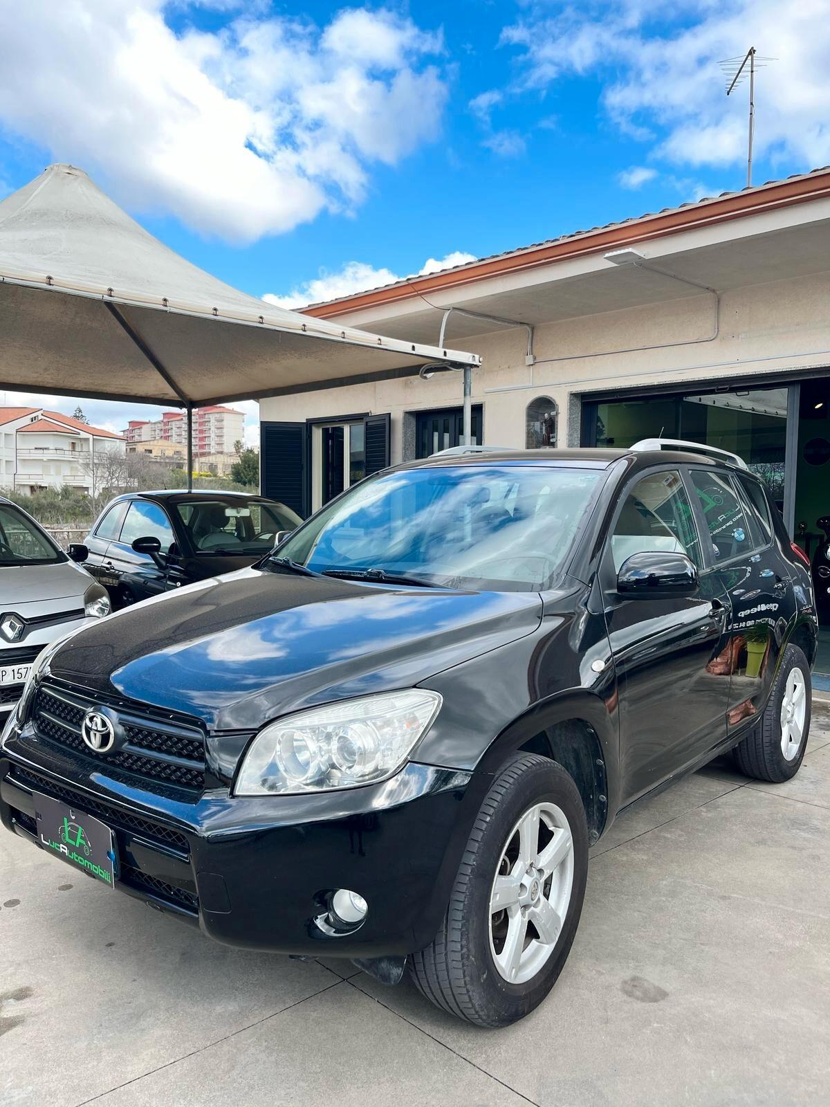 Toyota RAV 4 RAV4 2.2 D-4D 136 CV DPF Luxury