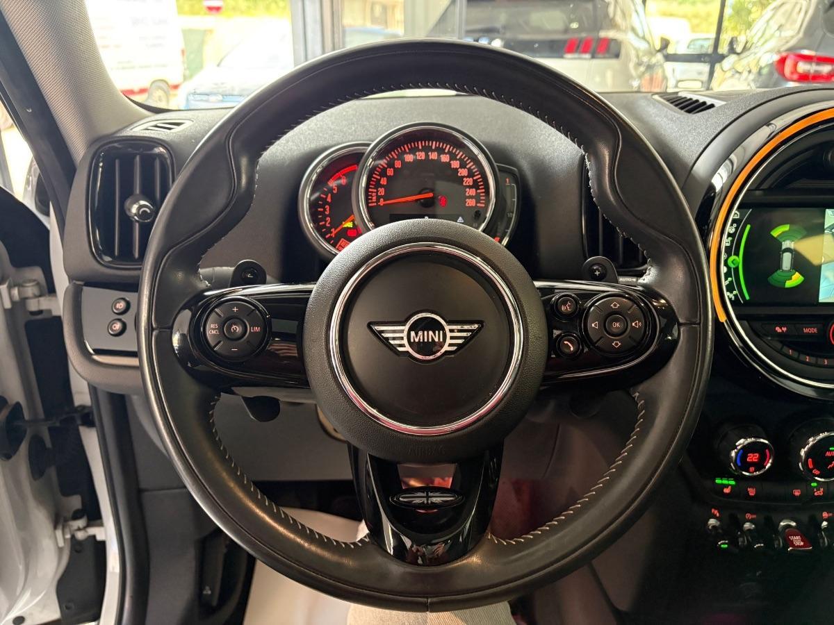 MINI COUNTRYMAN Cooper SD ALL4 Aut. TETTO/ UNICO PROP/ RETROCAMERA/ NAVIGATORE