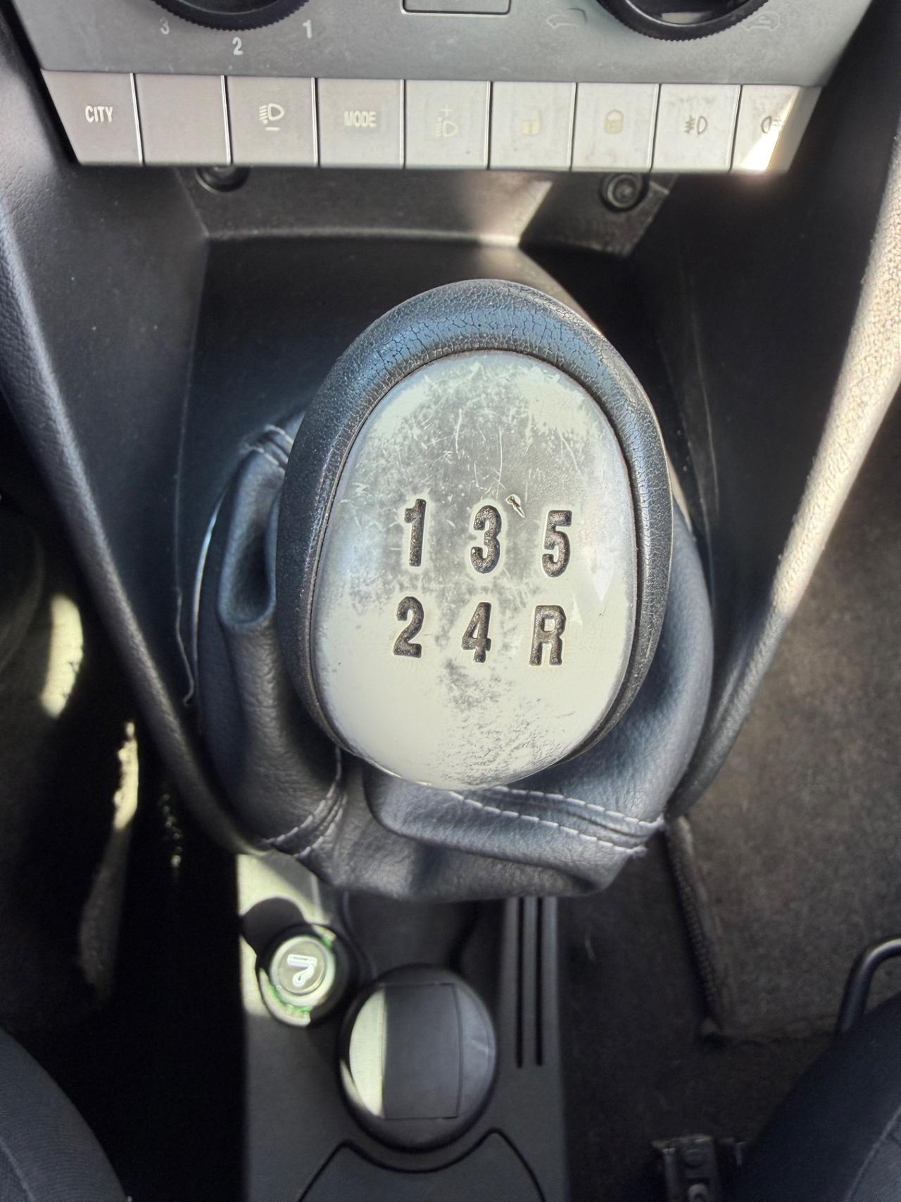 Lancia Ypsilon 1.2 69 CV Argento