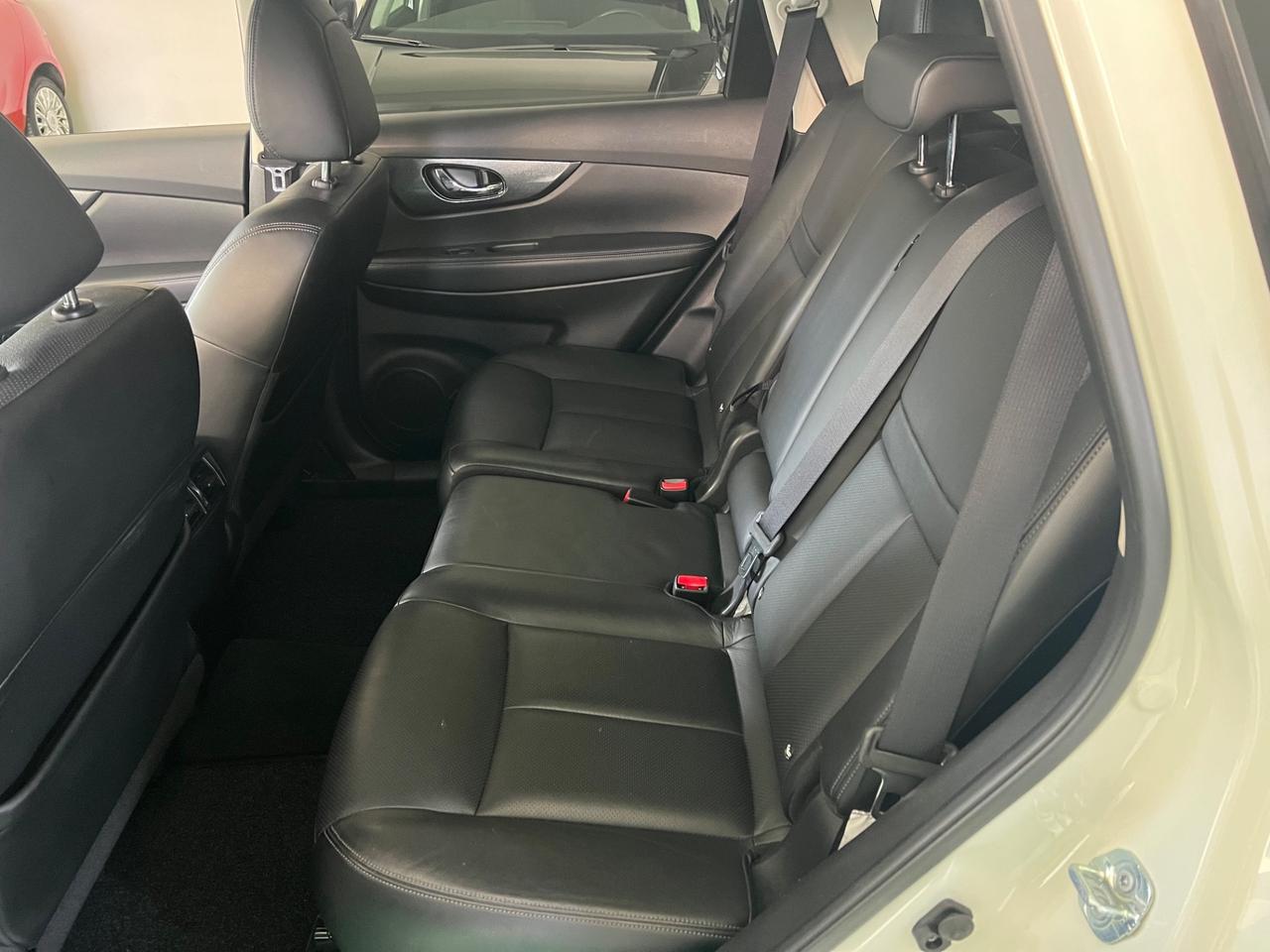 Nissan X-Trail 1.6 dCi 4WD Tekna