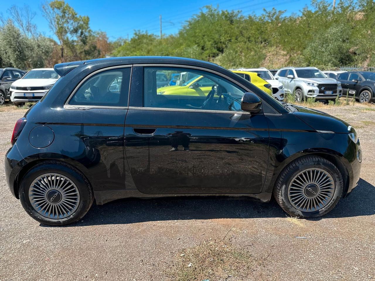 Fiat 500 500e Berlina 42 kWh Icon